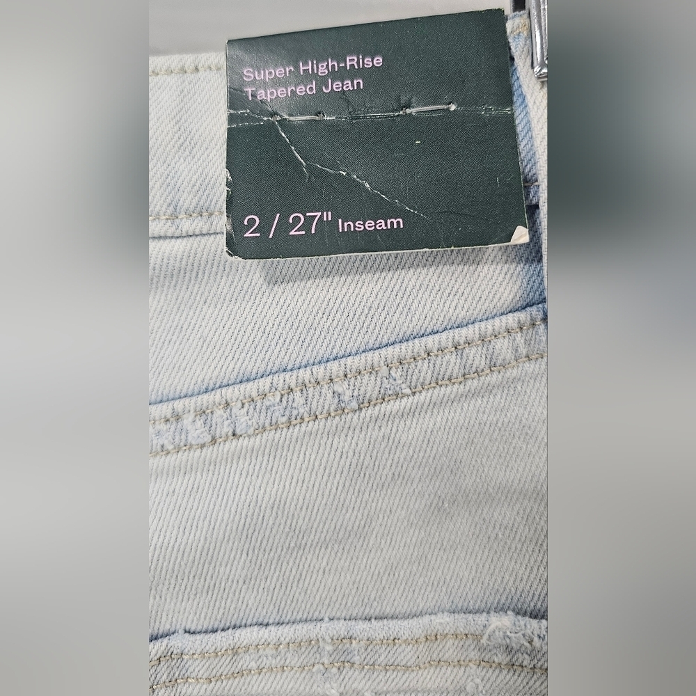 Wild Fable Womens Super High Rise Tapered Jeans Light Wash Size 2/27" Inseam NWT - Picture 8 of 11